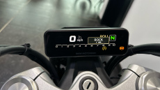 BMW R12 (24MY)